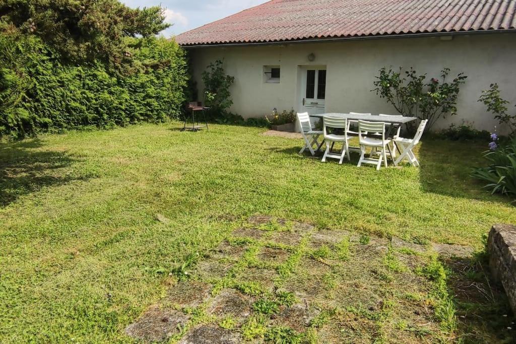 Gite La Metairie, Au Calme A La Campagne Villa Saint-Seurin-de-Palenne Exterior photo